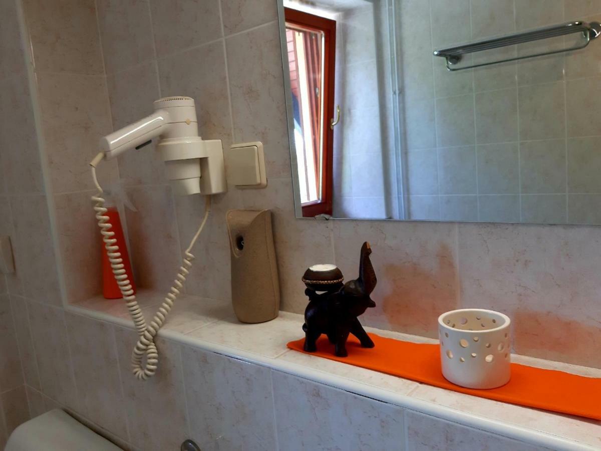 Guesthouse Pri Cebelici Lukovica pri Domžalah Kültér fotó